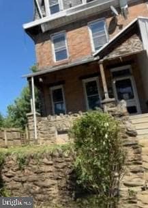 5311 N Howard Street photo 3
