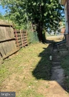 5311 N Howard Street photo 9