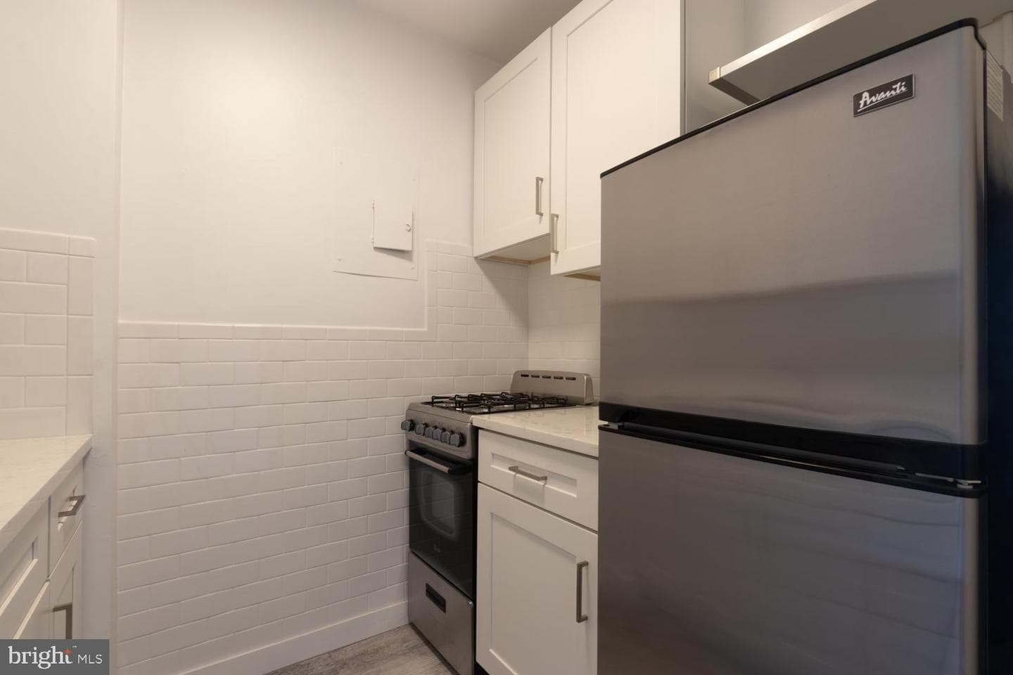 210 Locust #3ew photo 8