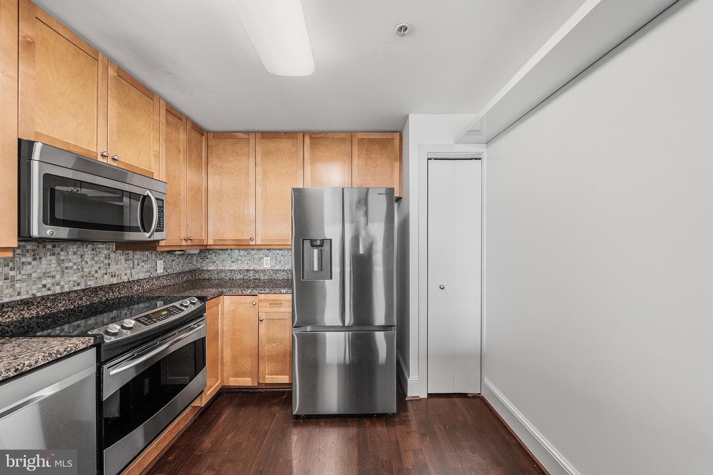 717 S Chris Columbus Boulevard #709 photo 18