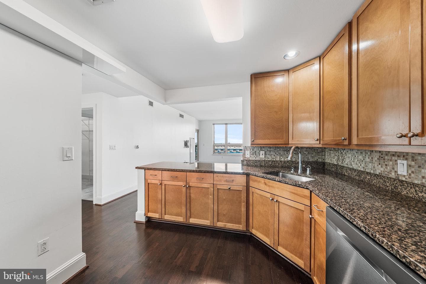 717 S Chris Columbus Boulevard #709 photo 19