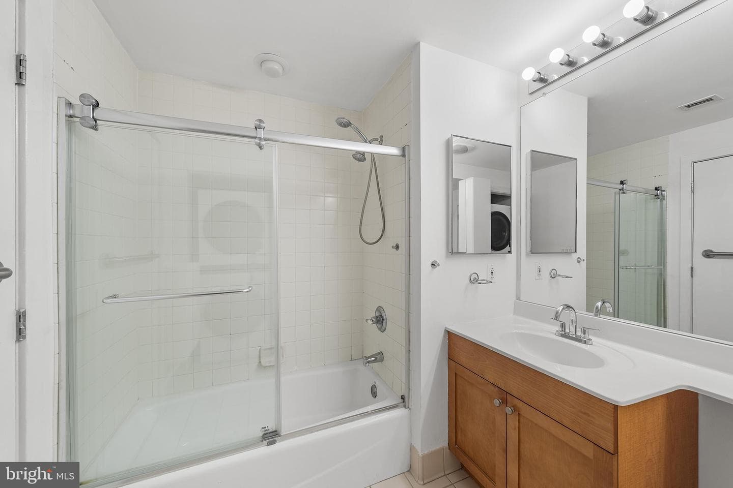 717 S Chris Columbus Boulevard #709 photo 9