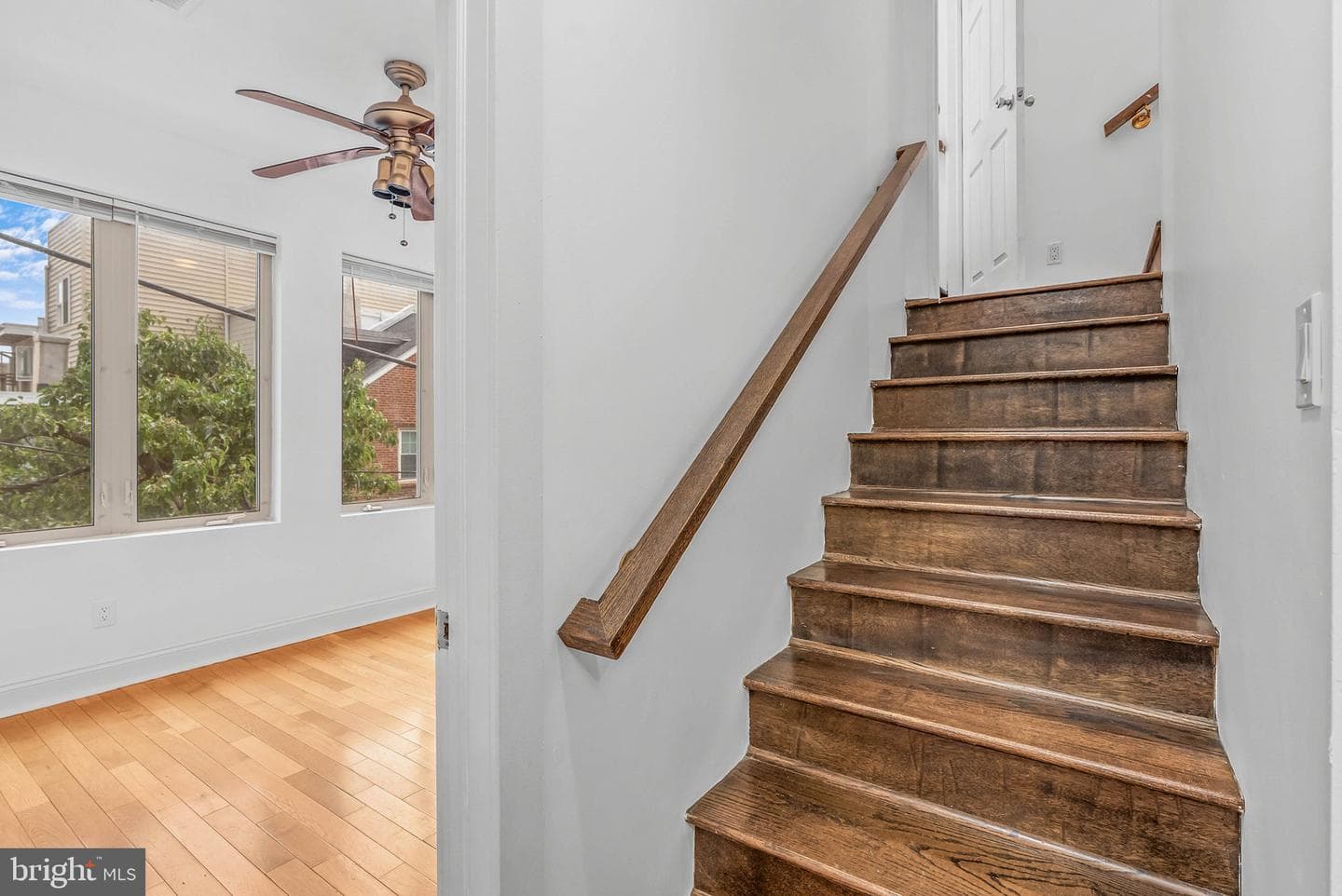 226 W Wildey Street photo 29