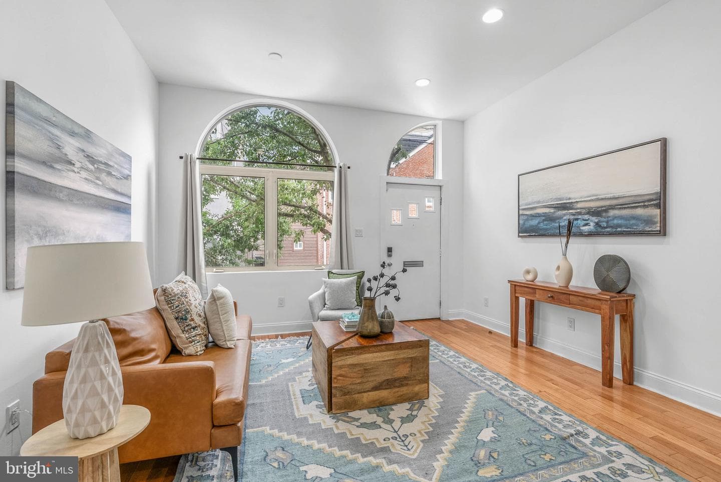 226 W Wildey Street photo 8