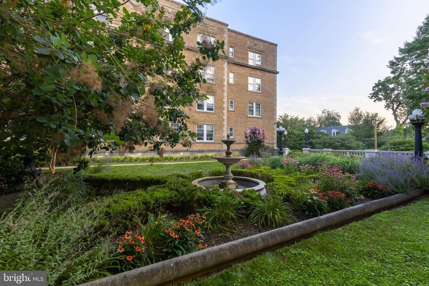 6655 Mccallum Street #202 photo 4