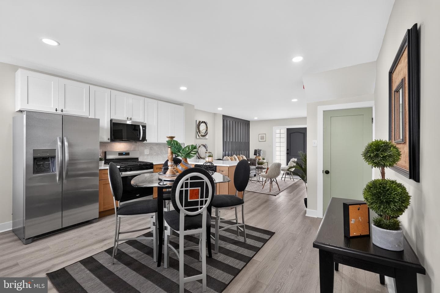 6632 N Uber Street photo 5
