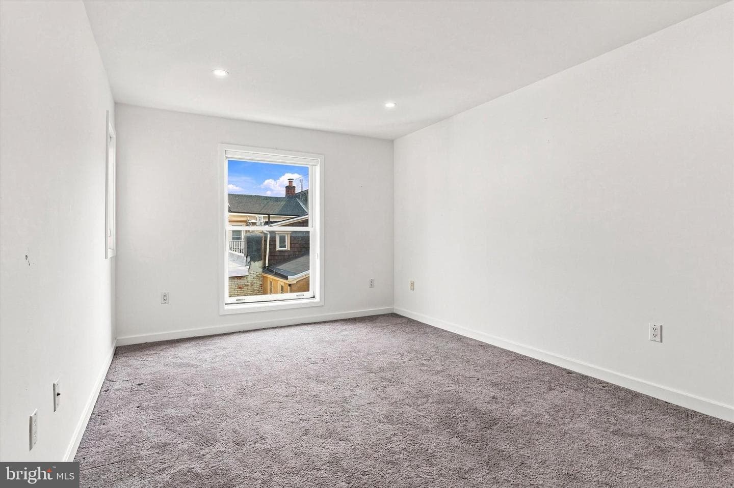 114 Bainbridge Street photo 16