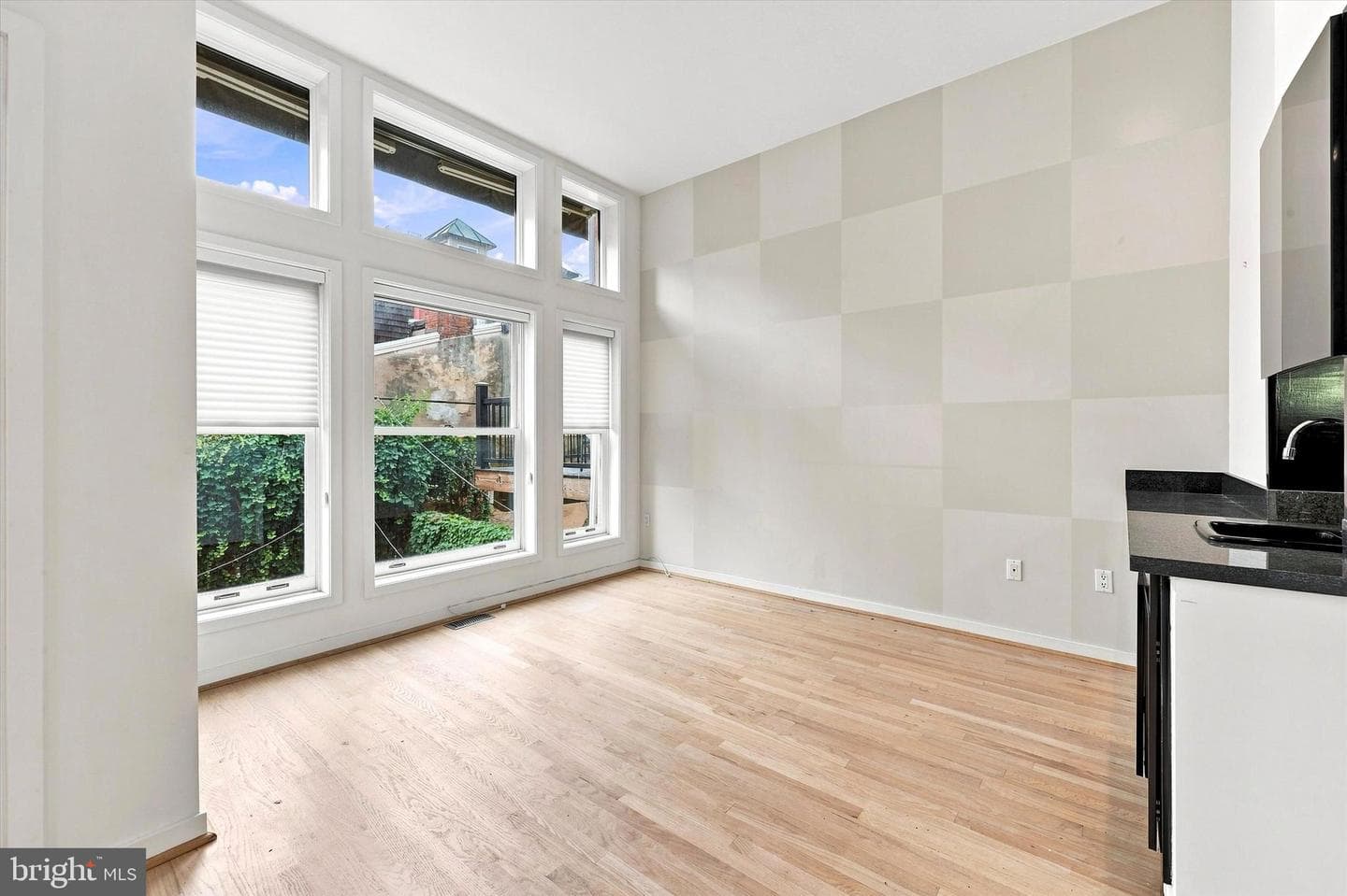 114 Bainbridge Street photo 7
