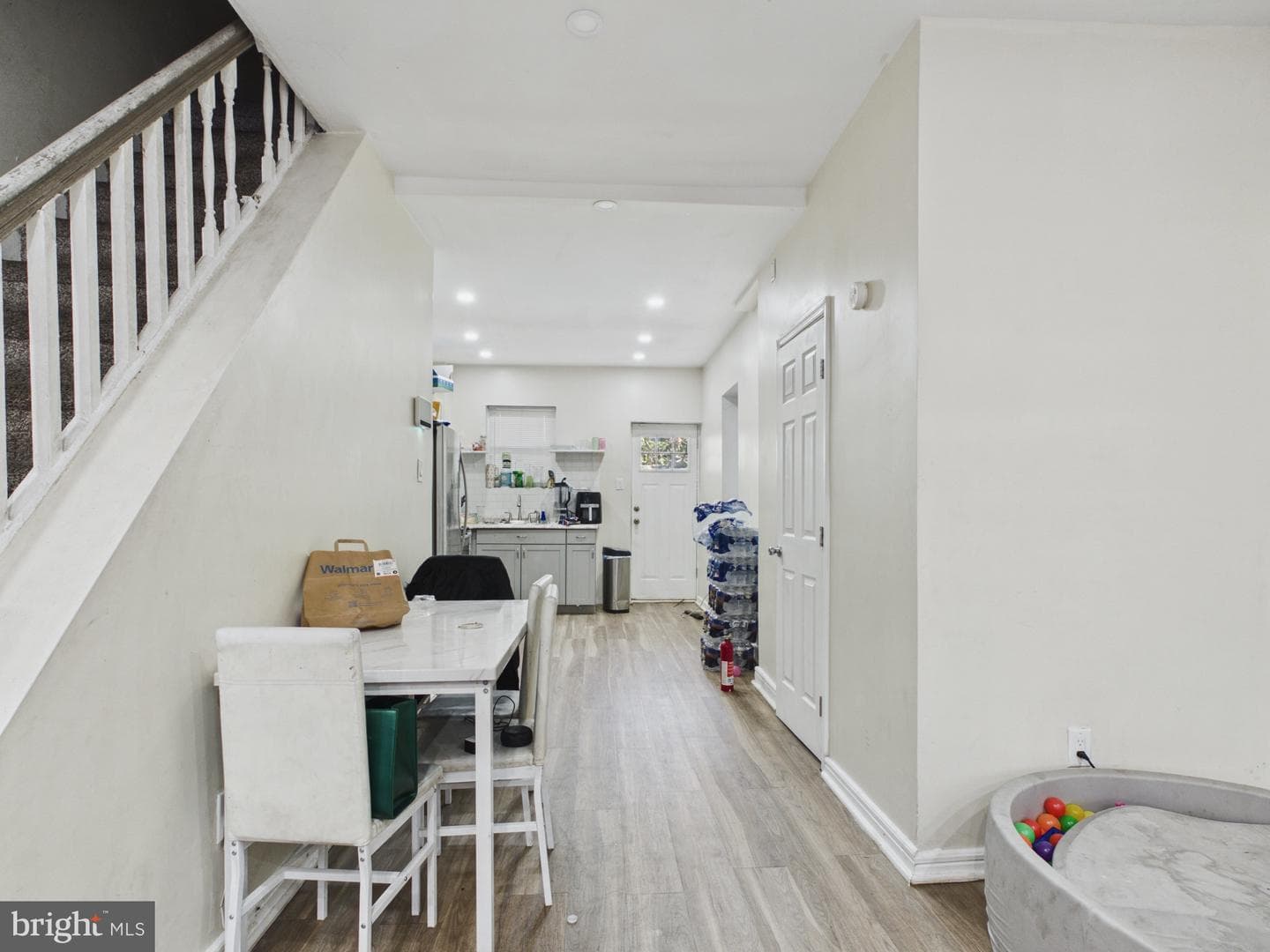 5621 Walton Avenue photo 4