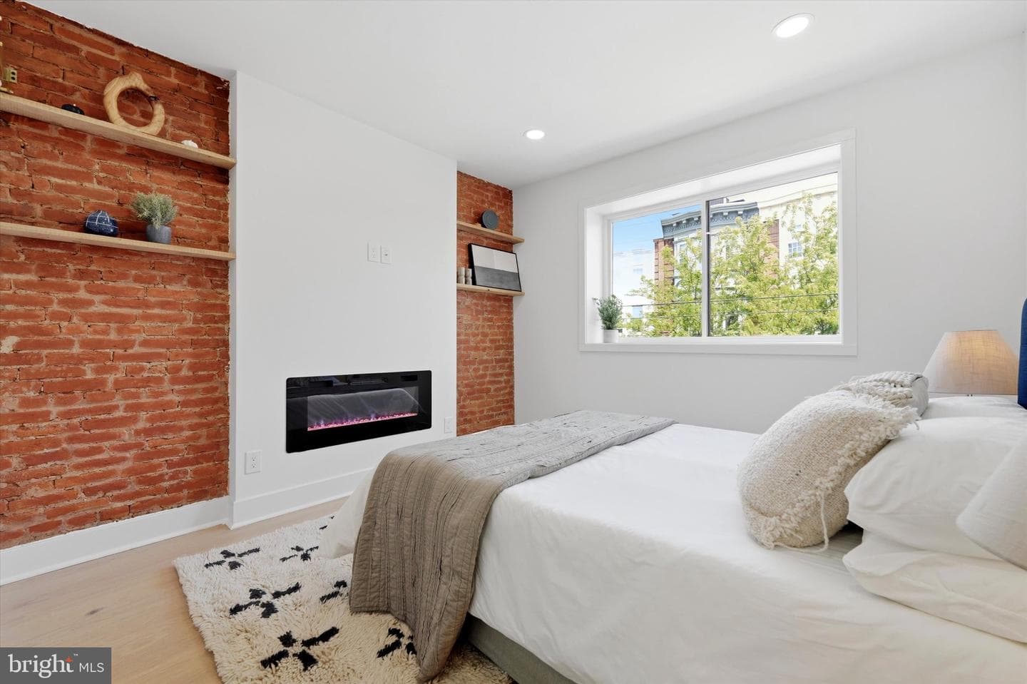 820 Pierce Street photo 2