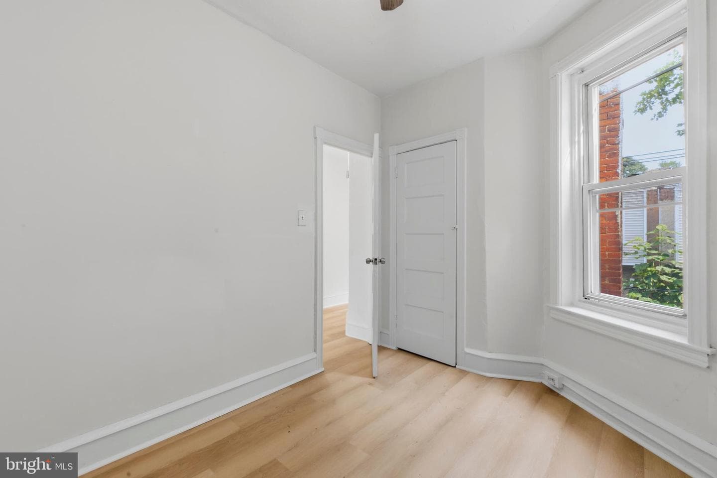 425 W Wellens Avenue photo 18