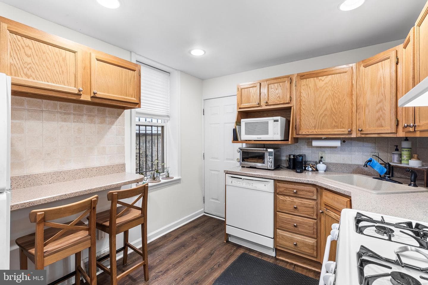 2420 Kimball Street photo 10