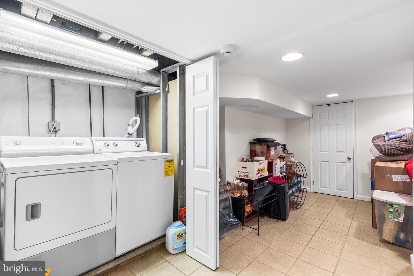 2420 Kimball Street photo 25