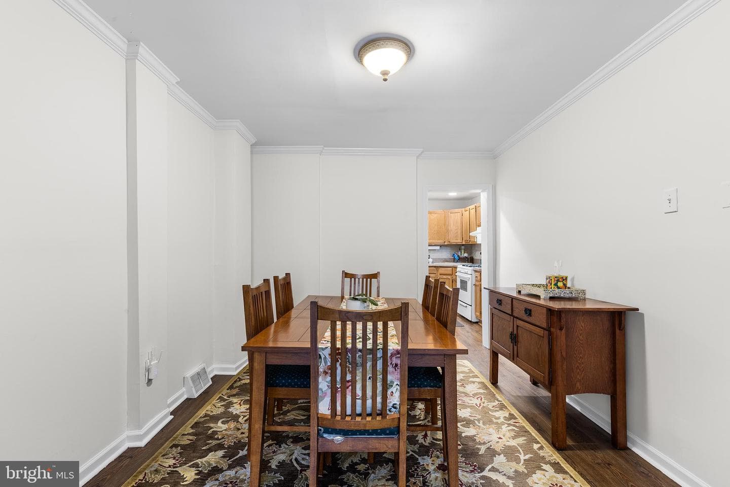 2420 Kimball Street photo 8