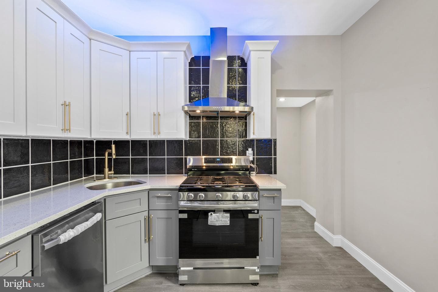 1515 N Edgewood Street photo 13