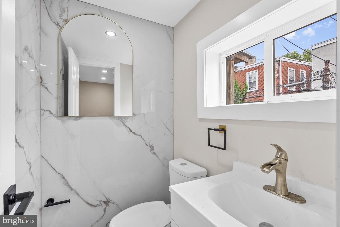 1515 N Edgewood Street photo 18