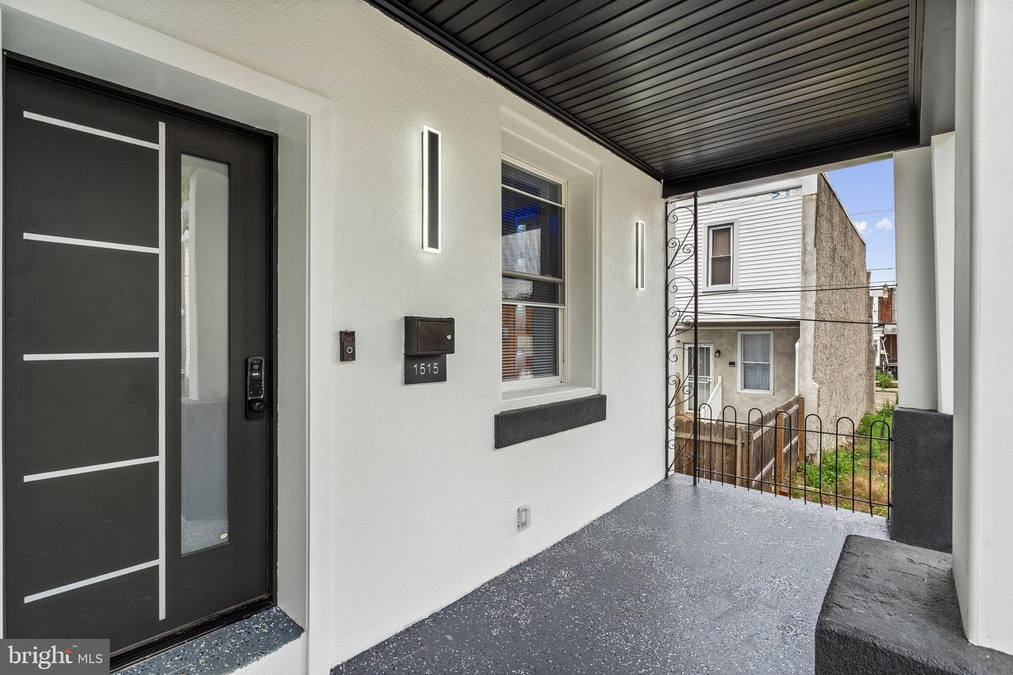 1515 N Edgewood Street photo 3