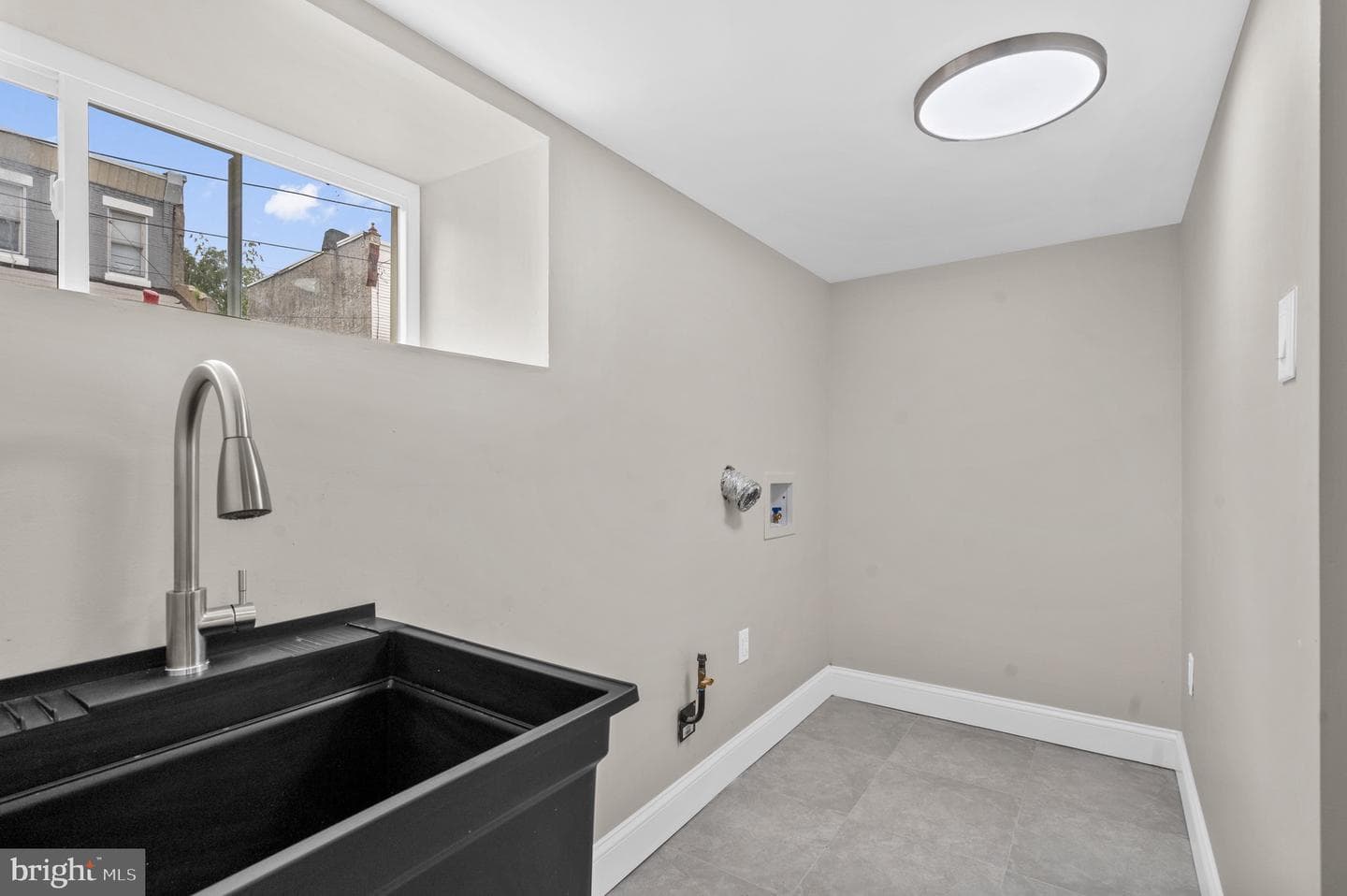 1515 N Edgewood Street photo 37