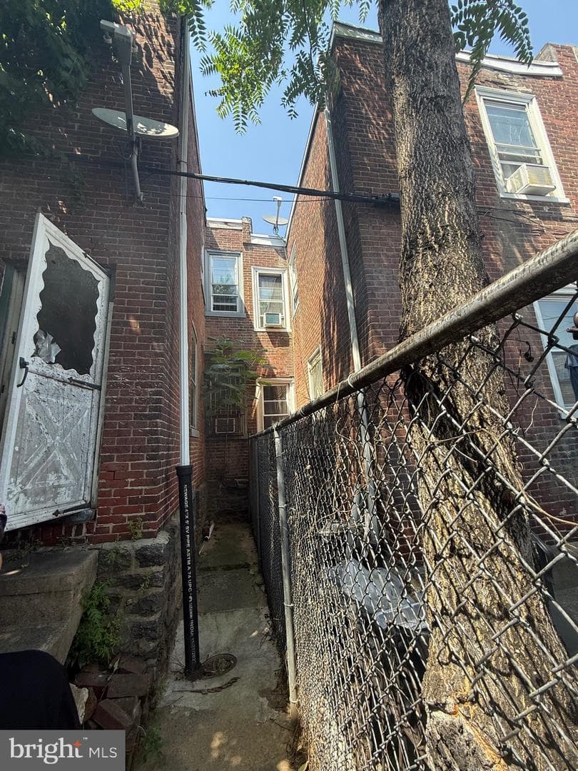 2104 Church Lane photo 20