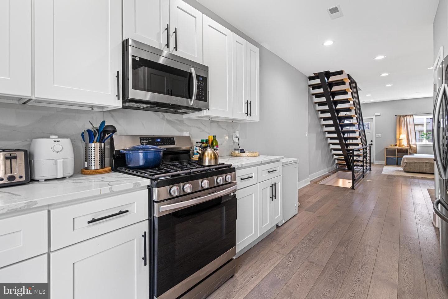 2502 S Philip Street photo 12