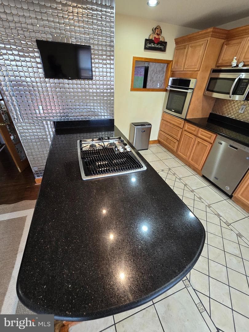 10213 Ambridge Place photo 11