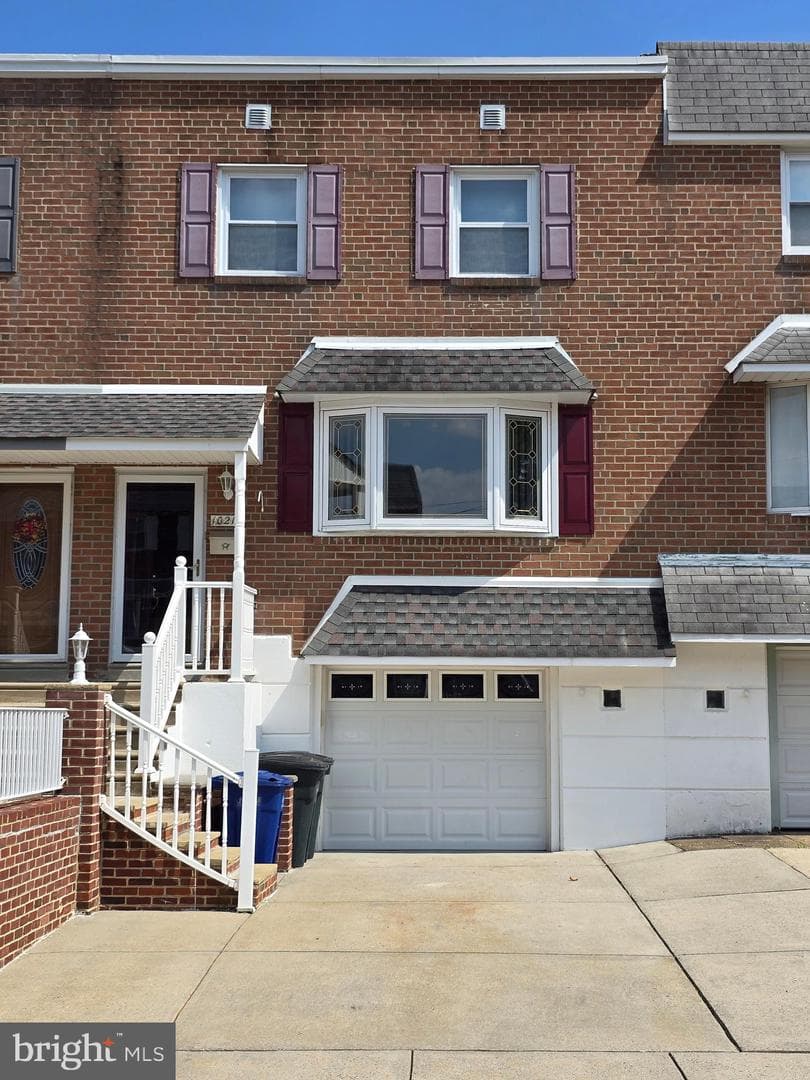 10213 Ambridge Place photo 3