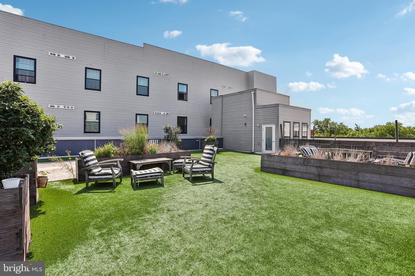 4217 Chestnut Street #205 photo 22