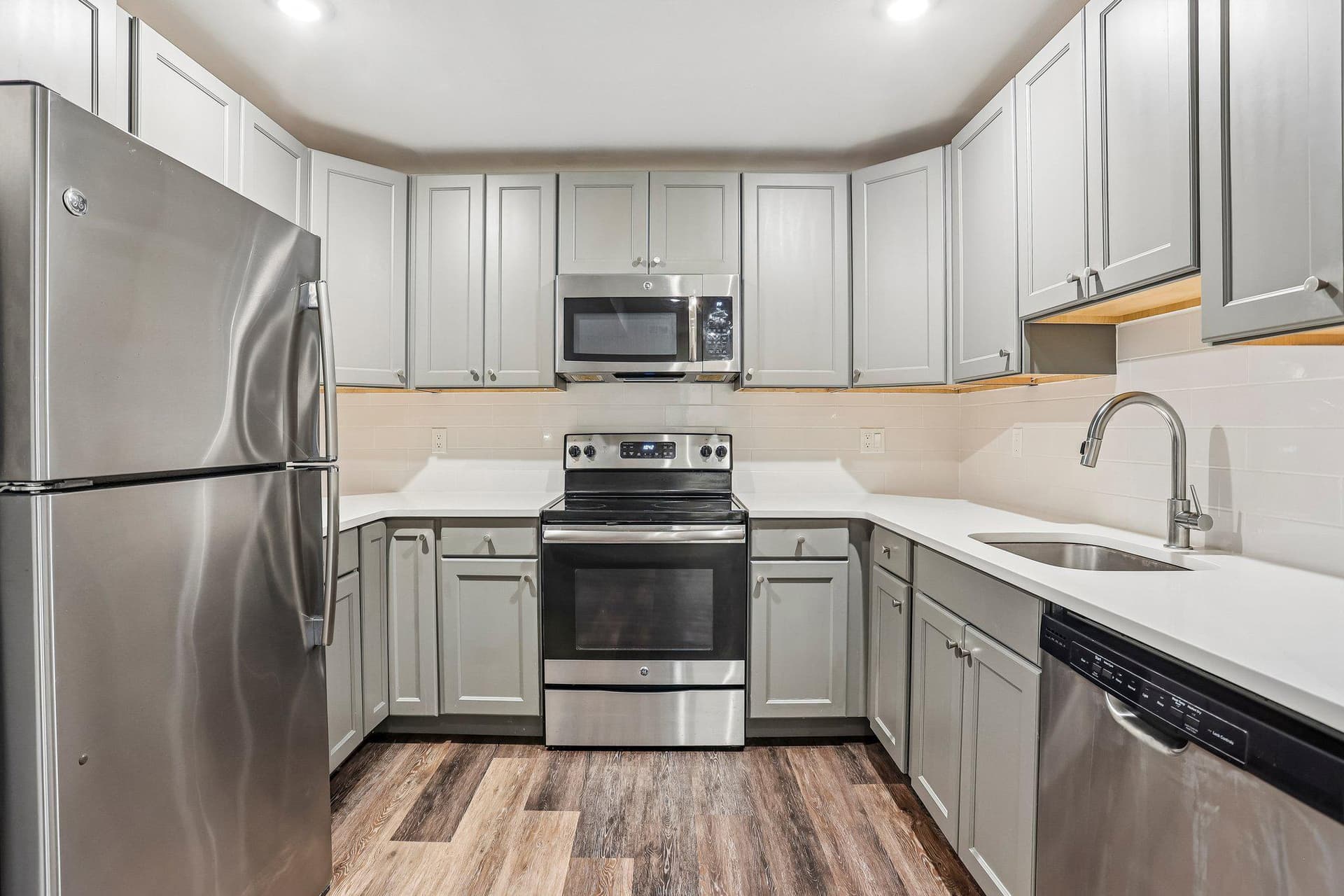 4217 Chestnut Street #205 photo 9
