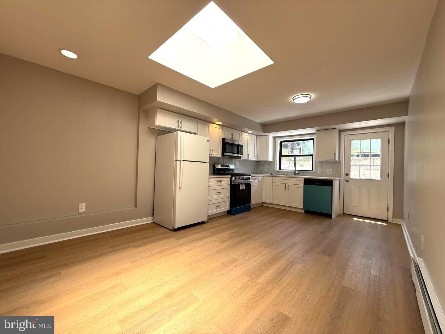 232 Reed Street photo 8