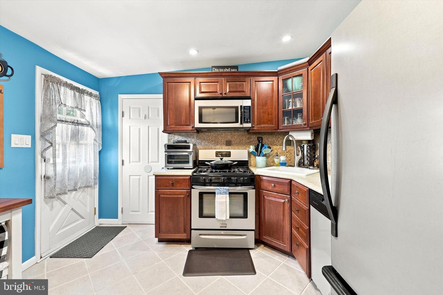 1012 Bingham Street photo 8