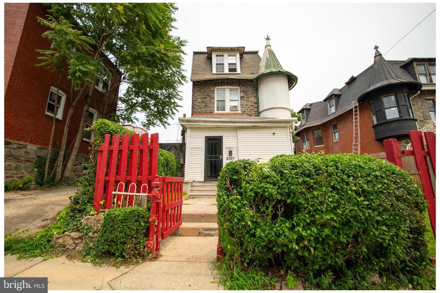 6227 Baynton Street photo 1