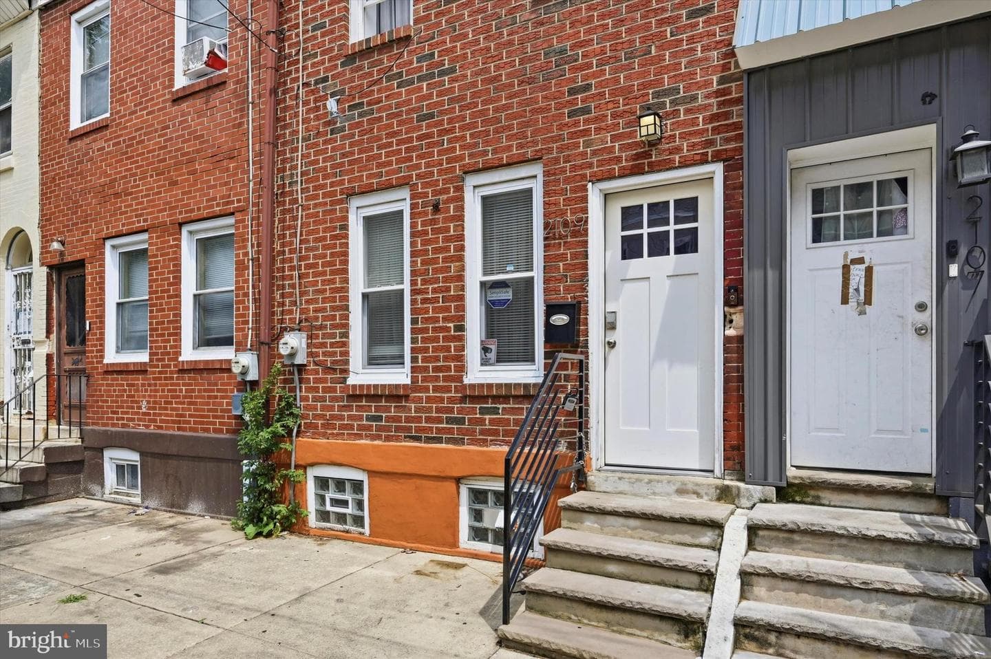 2109 N Franklin Street photo 1