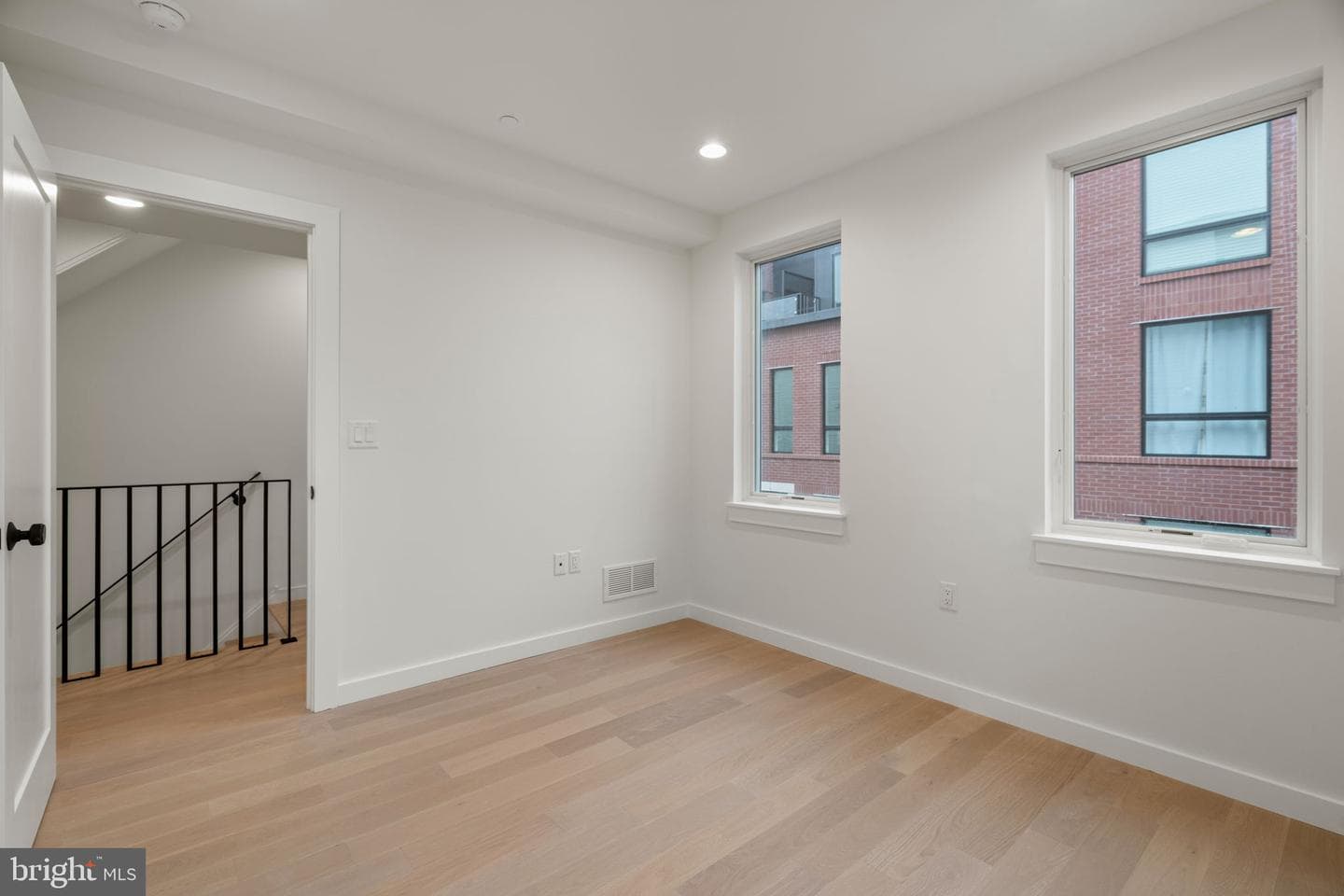 966 N 6th Street photo 22