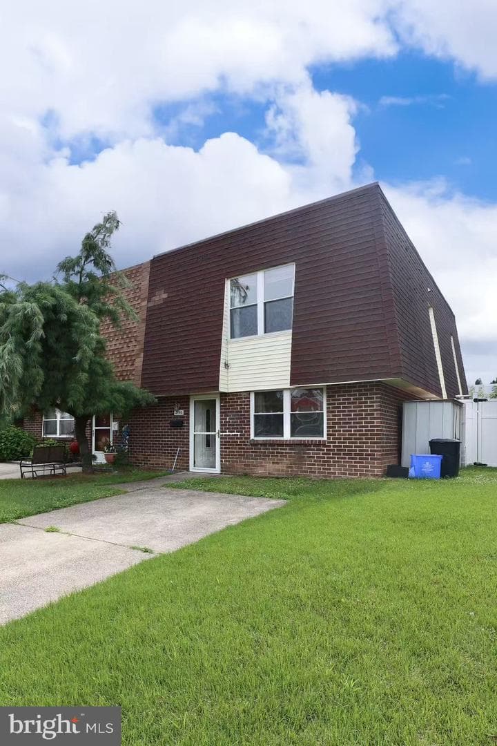 2156 Conwell Avenue photo 3