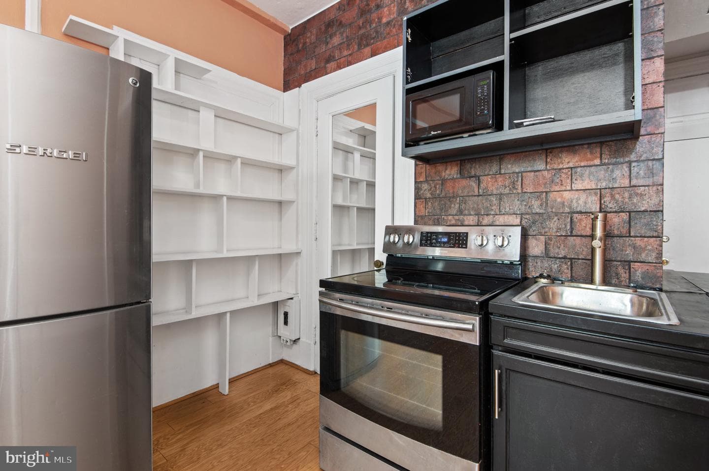 1324 Locust Street #407 photo 10