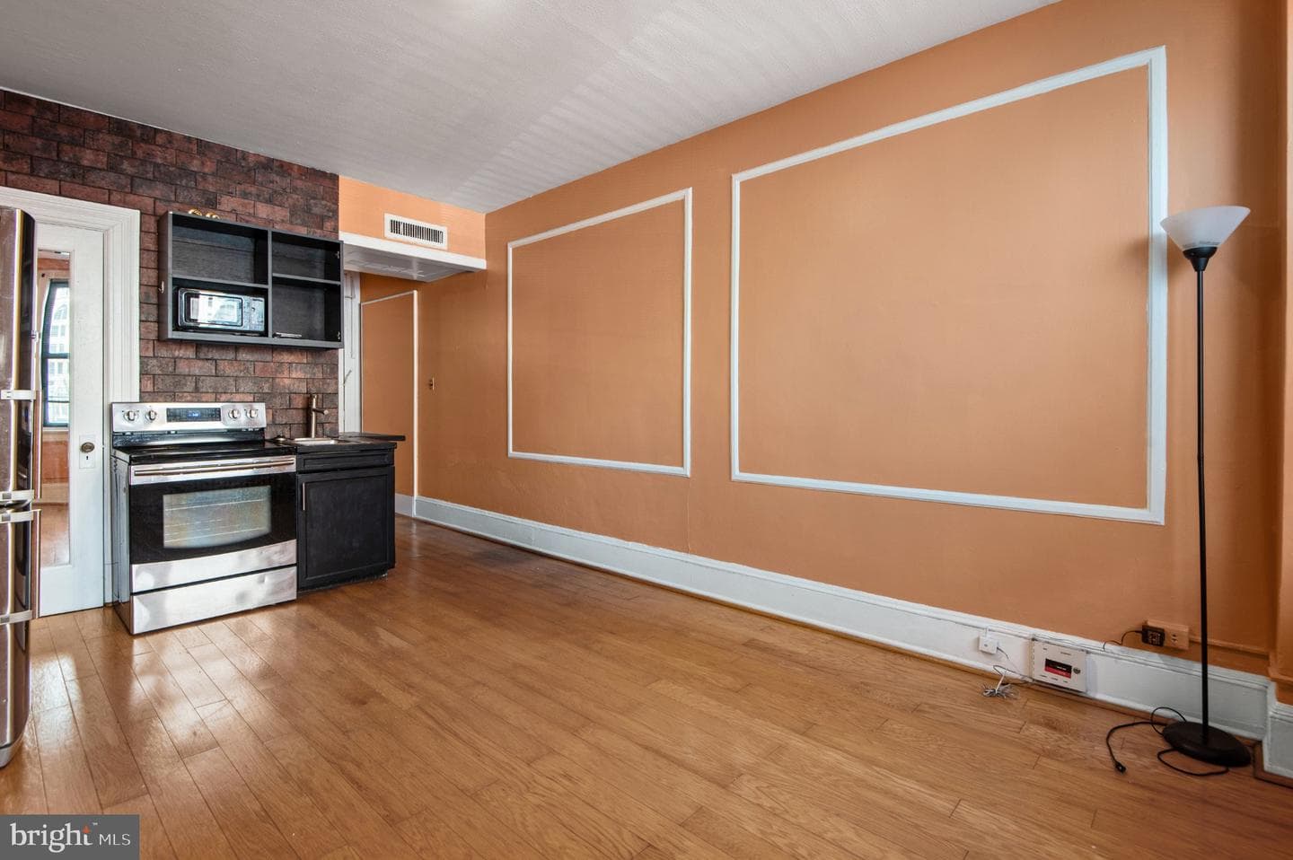 1324 Locust Street #407 photo 6