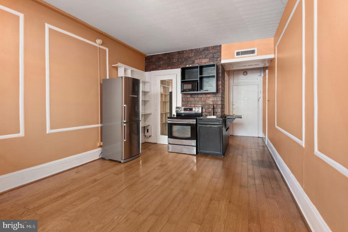1324 Locust Street #407 photo 8