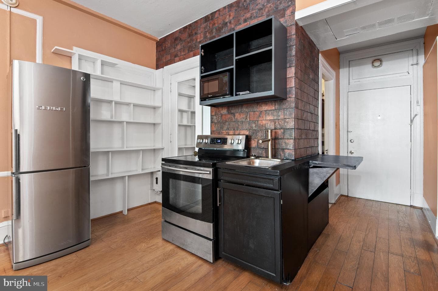 1324 Locust Street #407 photo 9