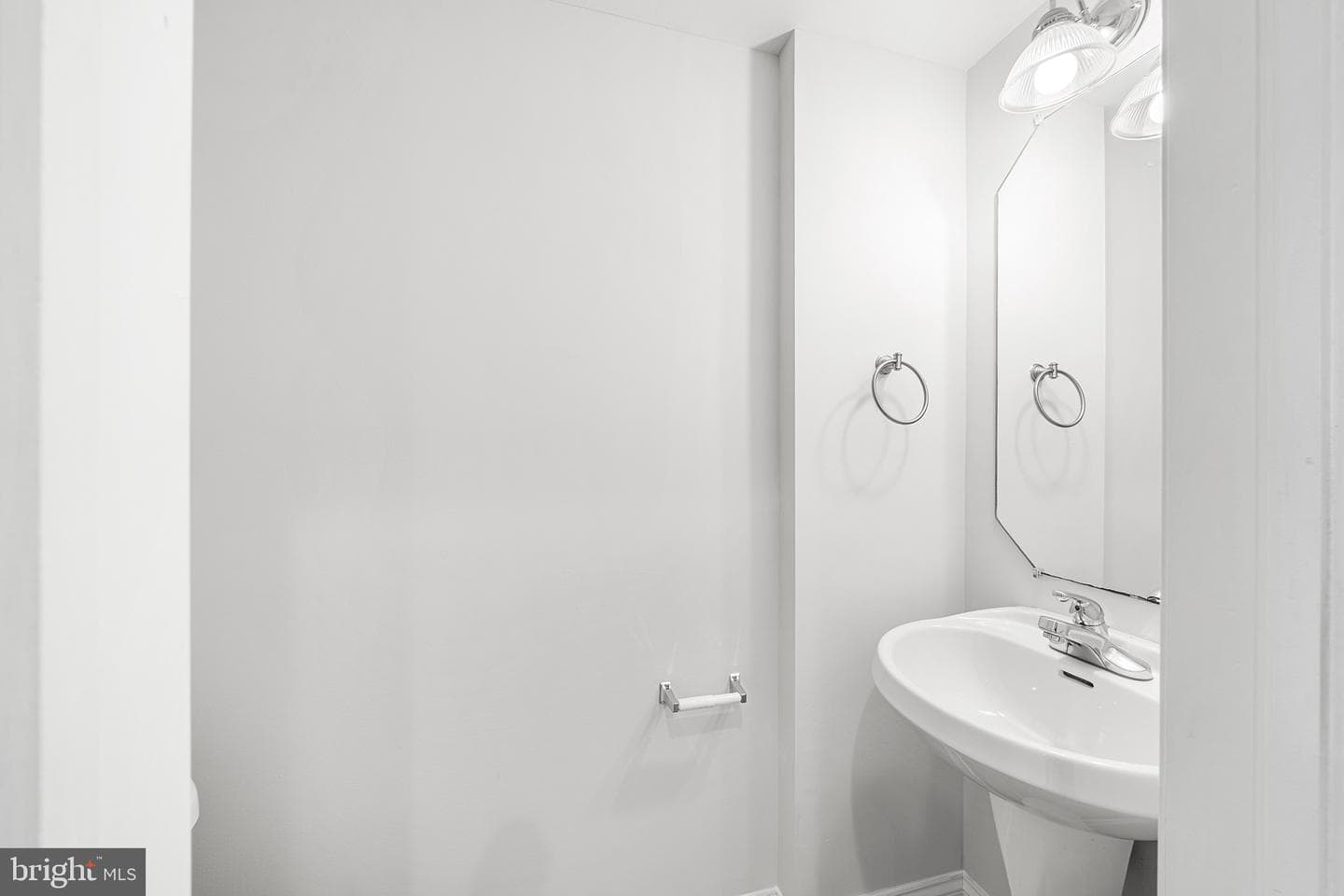 2521 Federal Street photo 11