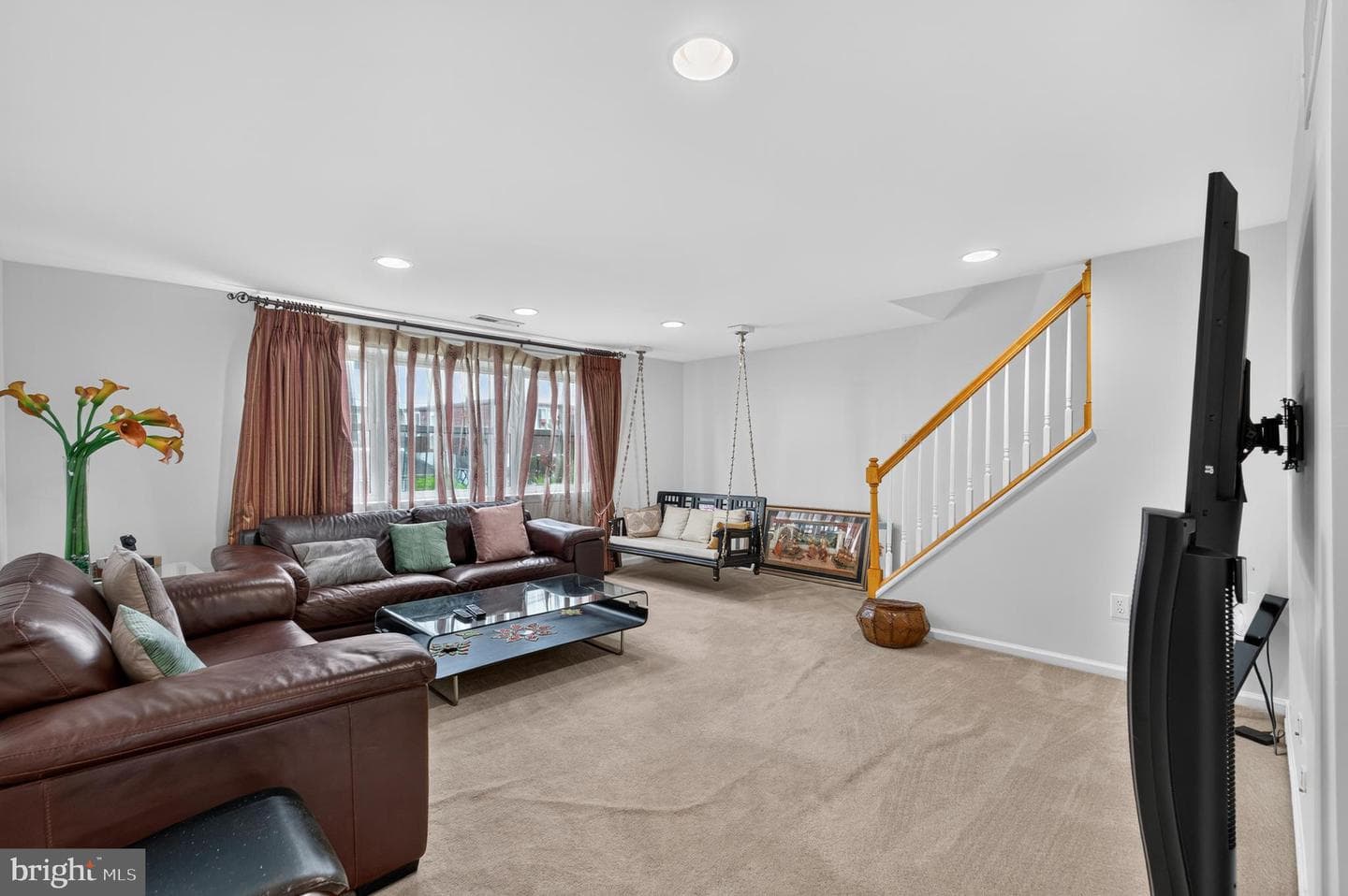662 Lawler Street photo 7