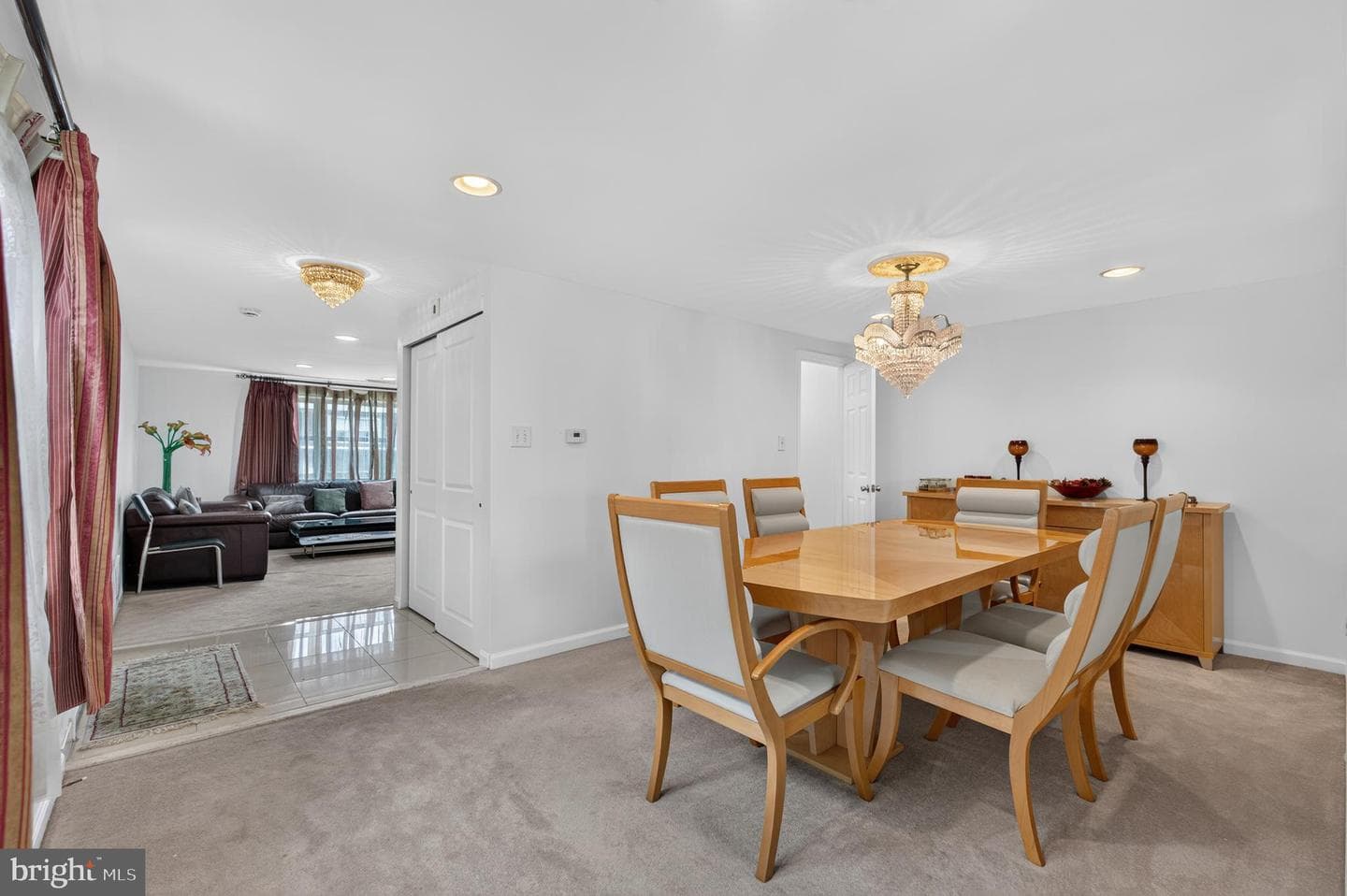 662 Lawler Street photo 9