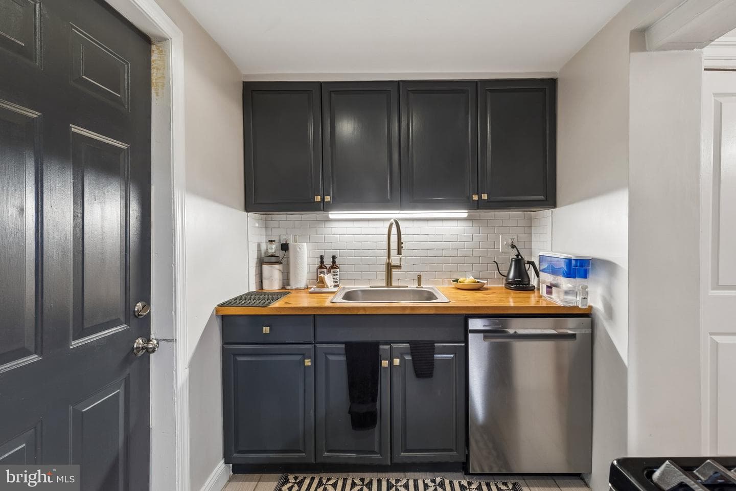 1807 Webster Street photo 10