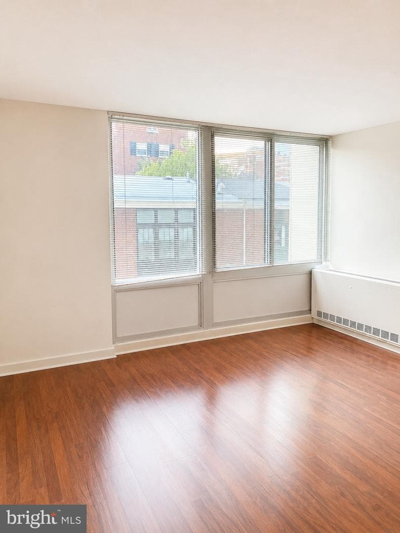 604 S Washington Square #118 photo 3