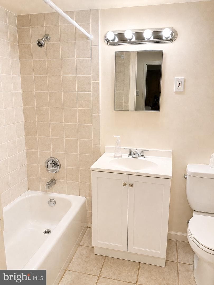 604 S Washington Square #118 photo 6