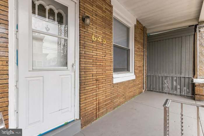 645 E Westmoreland Street photo 3