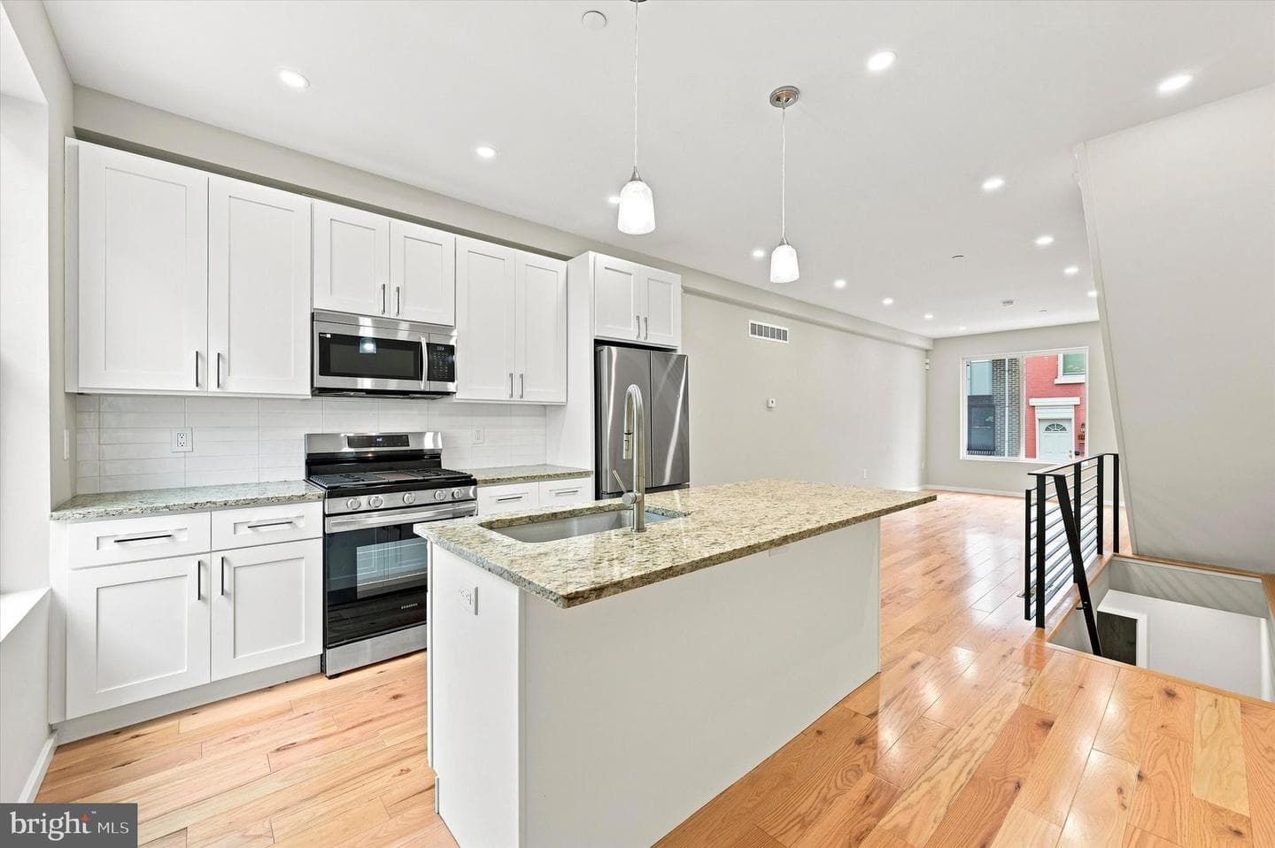 1713 W Seybert Street photo 18
