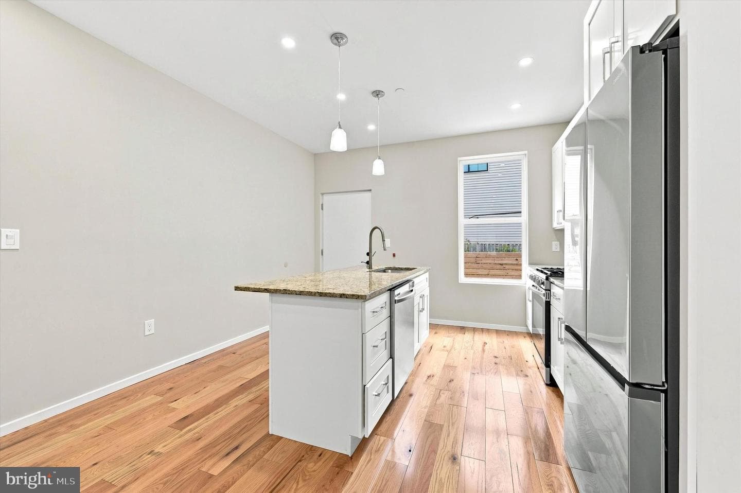 1713 W Seybert Street photo 20