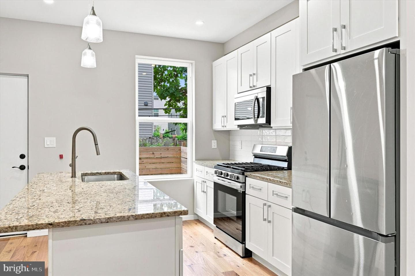 1713 W Seybert Street photo 21