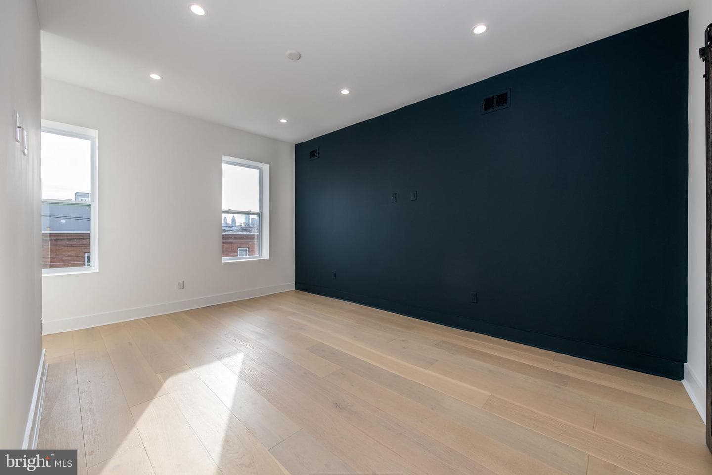 517 Diamond Street photo 2