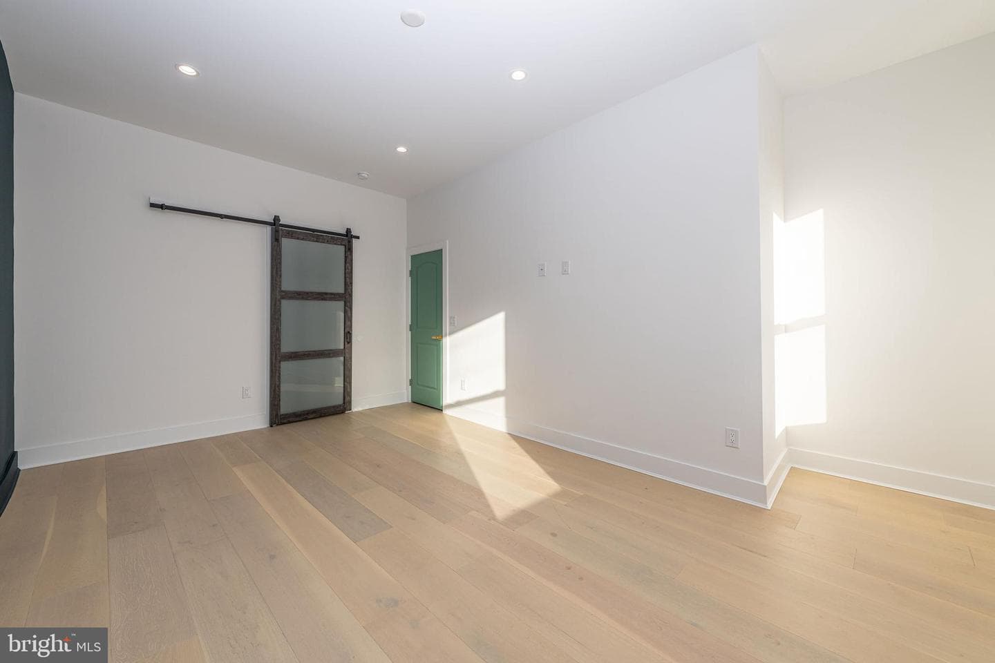 517 Diamond Street photo 42